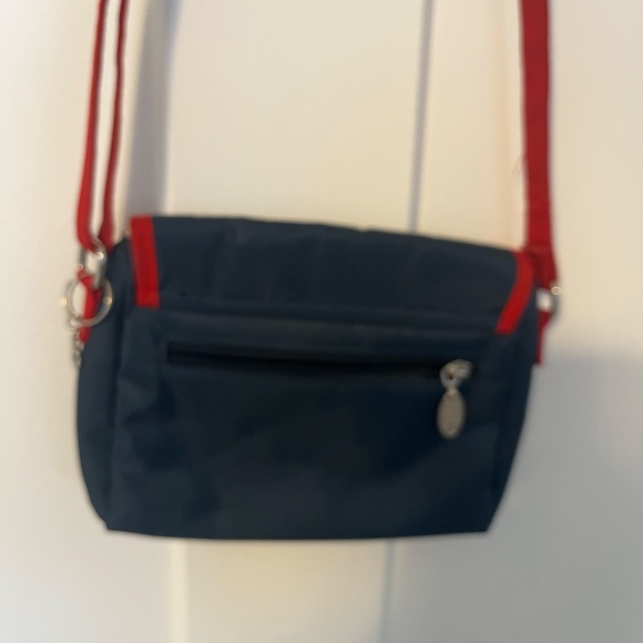 Bundle Mitchell & Ness New England Patriots Knit Pom Pom Hat & Licensed Purse - Picture 3 of 11